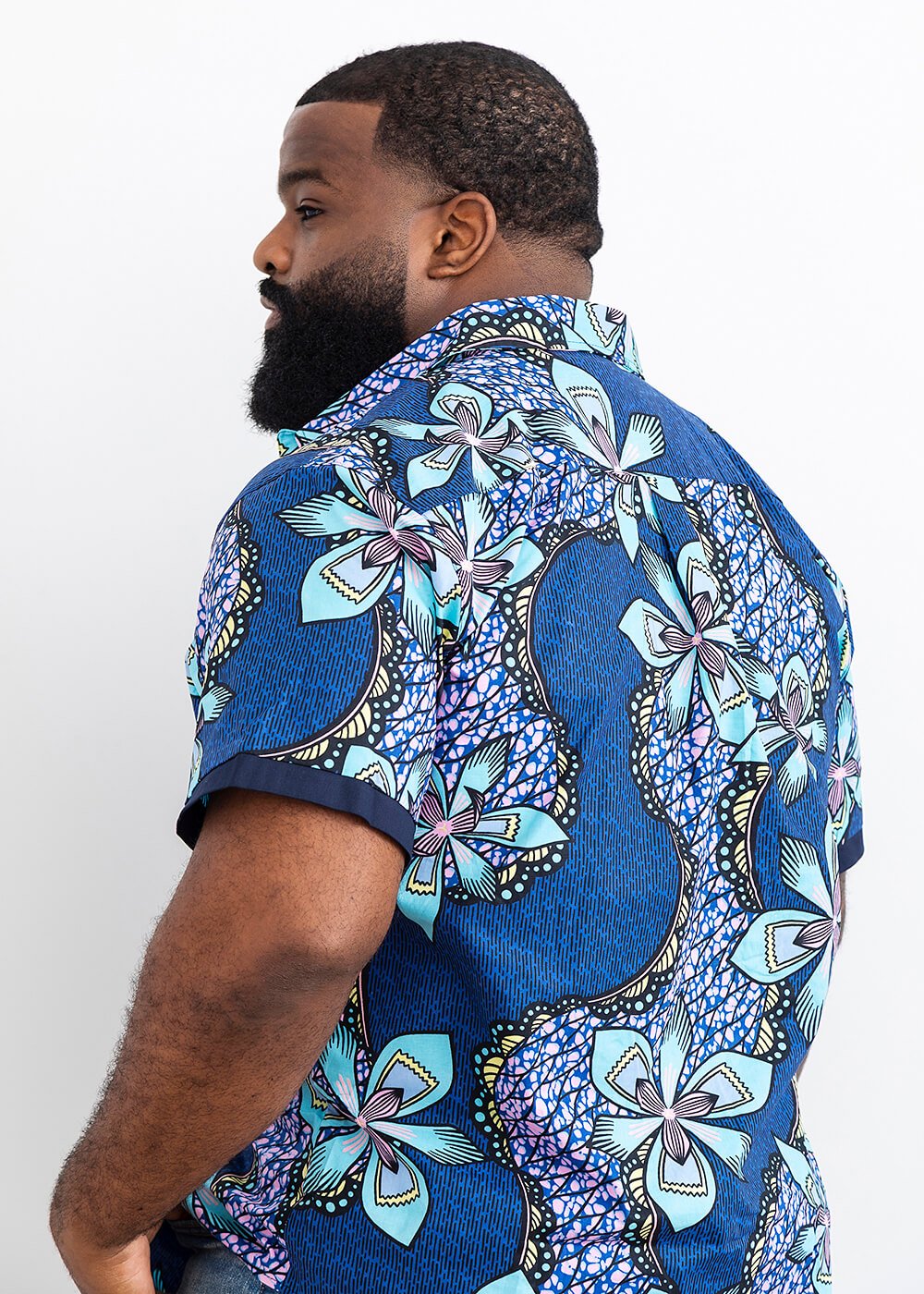 Deion Men's African Print Short Sleeve Button-Up Shirt (Light Blue Pink Iris) - Image 6